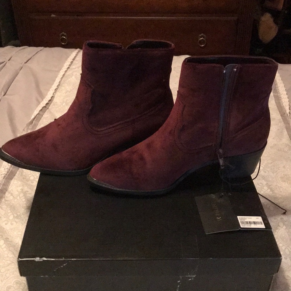 Velvet booties
